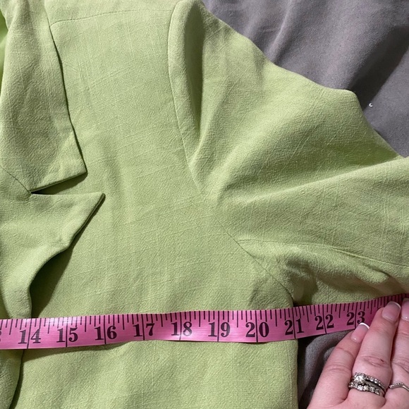 Pretty Little Things NWT Pistachio Oversized Drapey Button Blazer | Size:6 - Picture 10 of 11